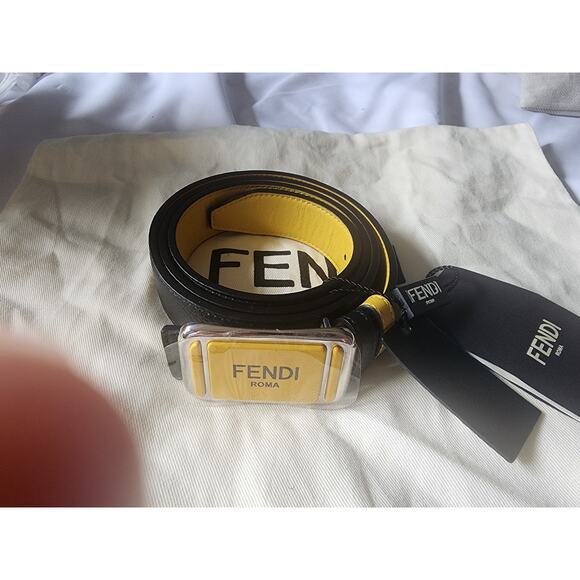 Authentic BNWT FENDI reversable mens belt w dust bag SZ 100 US 36, 38 - Picture 2 of 6